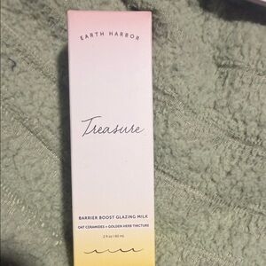 Earth Harbor Treasure Glazing Milk - Pink and Yellow